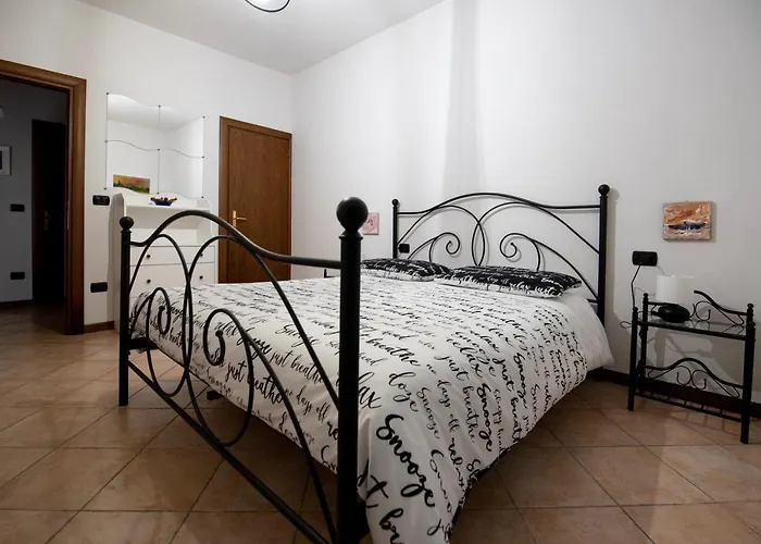 L'angolo Dell'artista شقة Castel dʼAiano